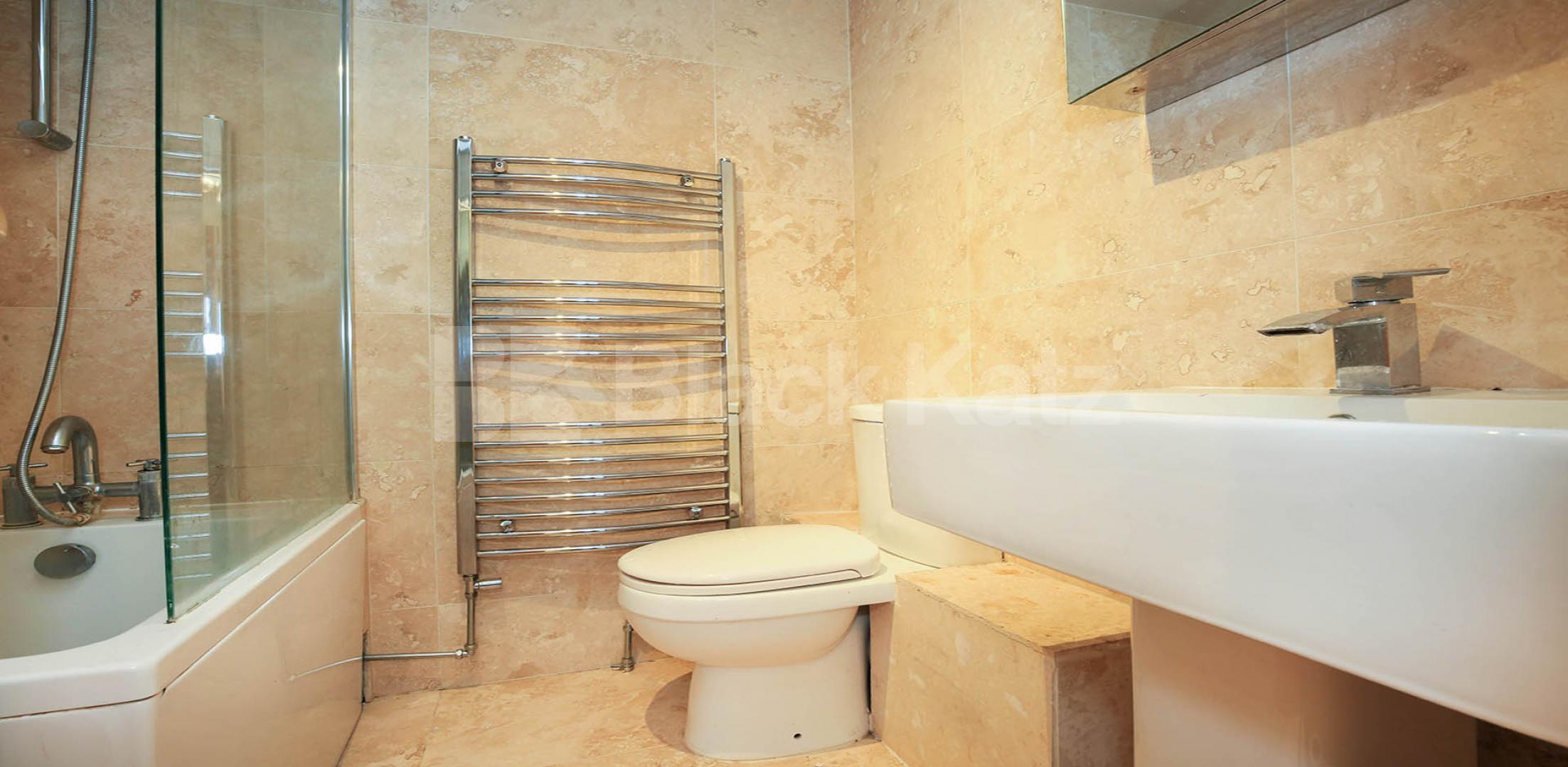 Recently refurbished two double bedroom flat minutes to Archway Tube. Hargrave Road, Archway 